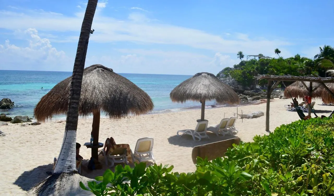 Hotel Piedra Escondida Tulum 3*,