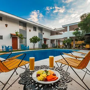Isabel Hotel Guadalajara